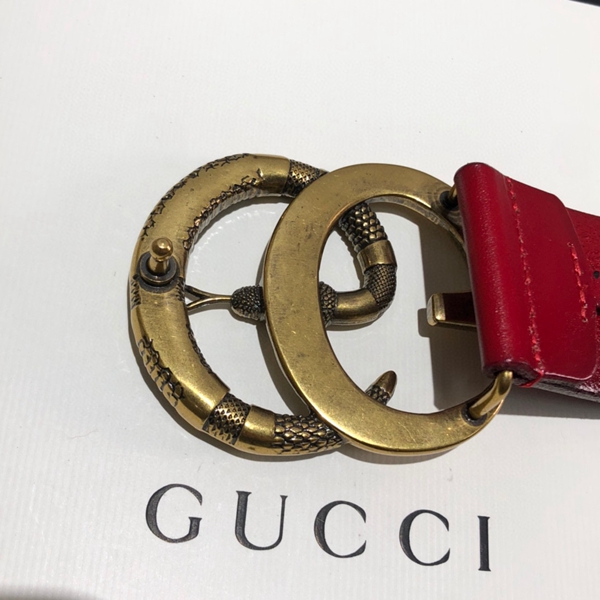 スーパーコピーグッチベルト角部分ディテール